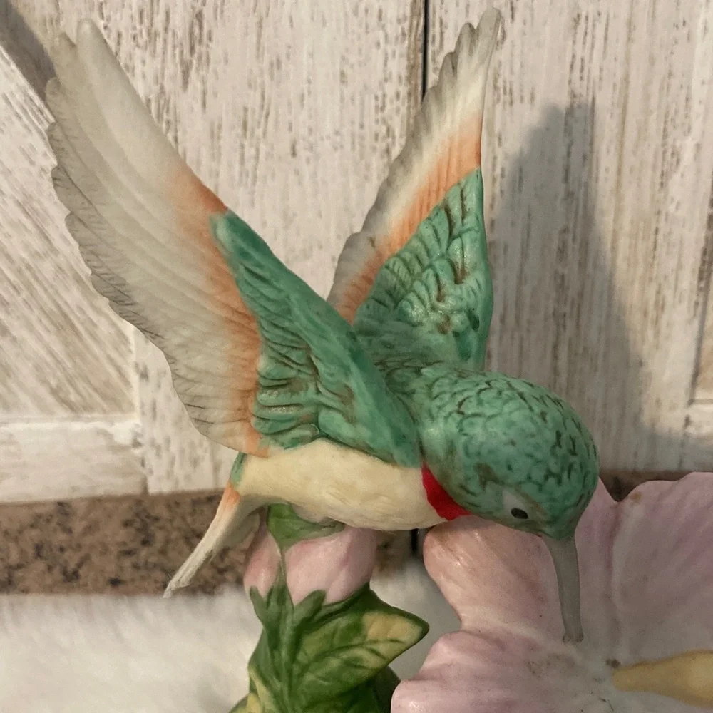 Homco 1429 Hummingbird and Flower Figurine